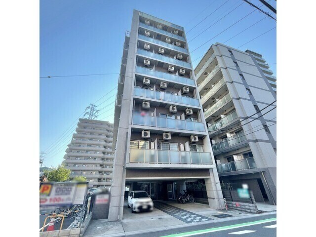 ��ʌ������s�h���Q����9-26�̃}���V�����̌����O��