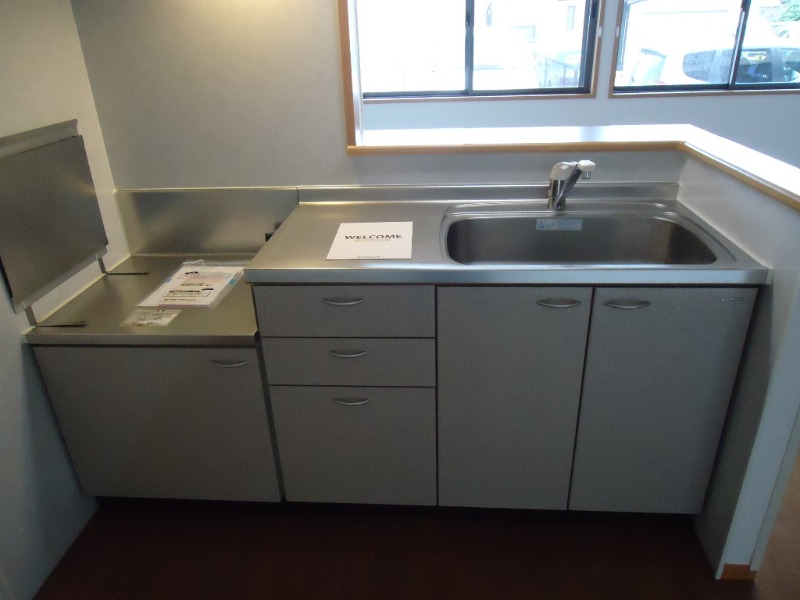 ��ʌ�����s�㕽�����P���ڂ̃A�p�[�g�̃L�b�`��