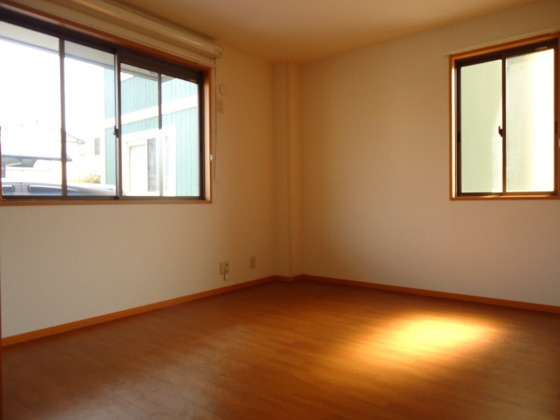 ��ʌ�����s�㕽�����P���ڂ̃A�p�[�g�̂��̑������E�X�y�[�X