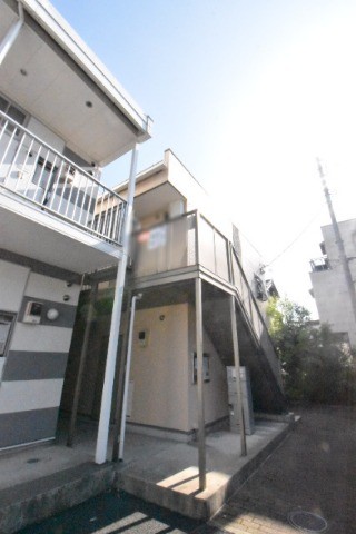 ��ʌ������s�����R����4-26�̃A�p�[�g�̌����O��