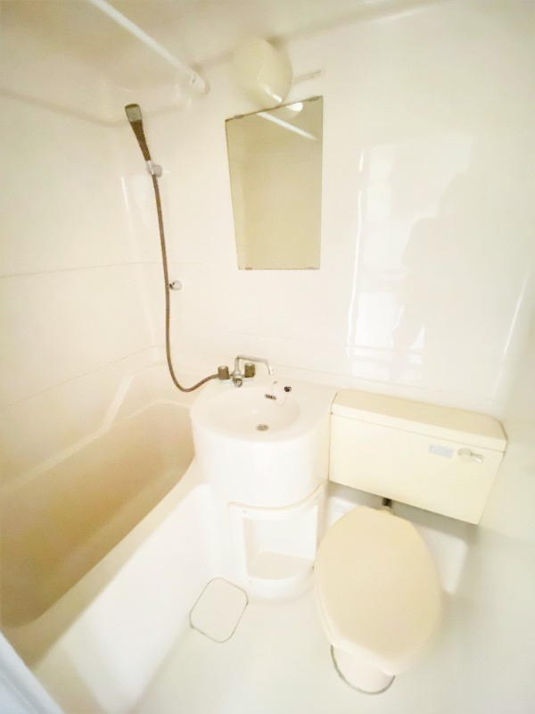 ��ʌ��ӂ��ݖ�s���P���ڂ̃A�p�[�g�̃o�X