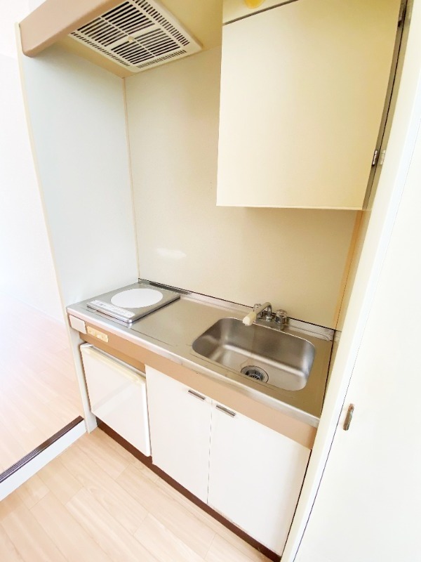 ��ʌ��ӂ��ݖ�s���P���ڂ̃A�p�[�g�̃L�b�`��