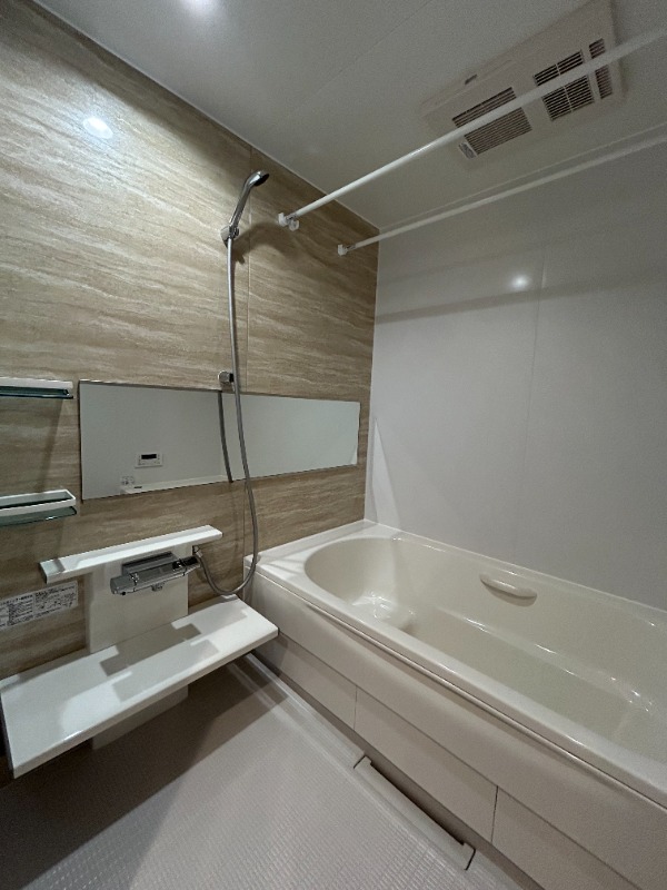 ��ʌ��������܎s��{��{���R���ڂ̃}���V�����̃o�X