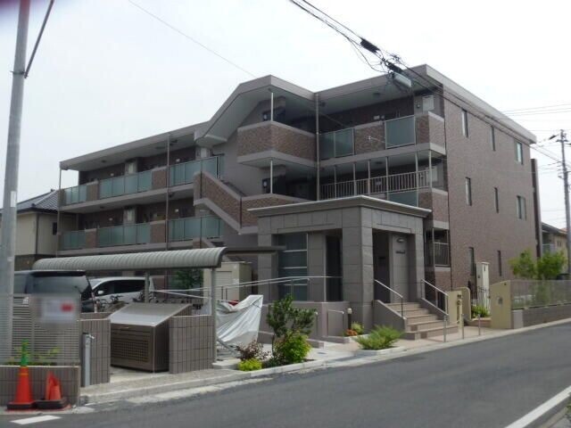 ��ʌ�����s�厚����̃}���V�����̌����O��