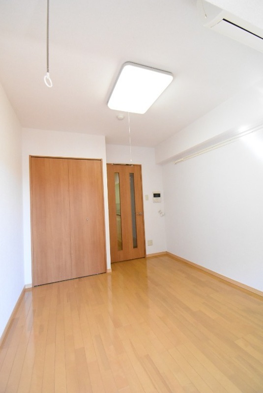 ��ʌ��������܎s��{��{���S���ڂ̃}���V�����̋����E���r���O