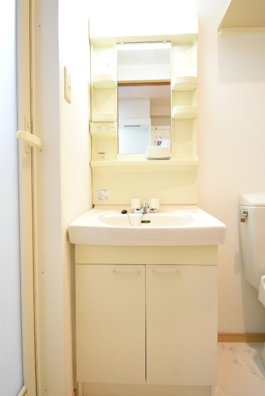 ��ʌ��������܎s��{��{���S���ڂ̃}���V�����̐��ʏ�