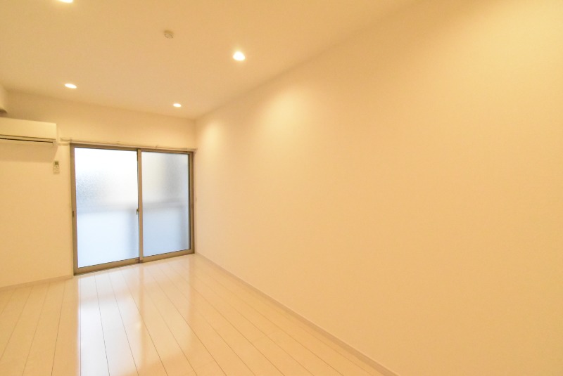 ��ʌ��������܎s�΋擌�Y�a�V���ڂ̃A�p�[�g�̋��ԁE���r���O