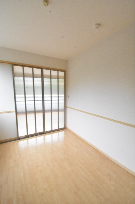 ��ʌ��������܎s������厚���{���̃A�p�[�g�̋��ԁE���r���O