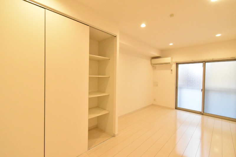 ��ʌ��������܎s�΋擌�Y�a�V���ڂ̃A�p�[�g�̎��[