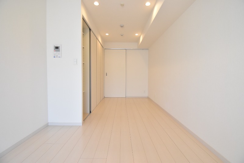 ��ʌ��z�J�s�����c���̃}���V�����̋��ԁE���r���O