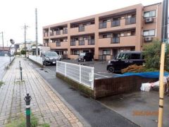 ��ʌ������s���h�Q���ڂ̃}���V�����̌����O��