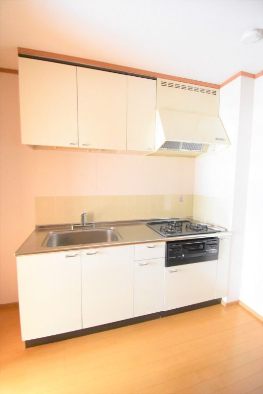 ��ʌ��z�J�s�z���J�P���ڂ̃}���V�����̃L�b�`��