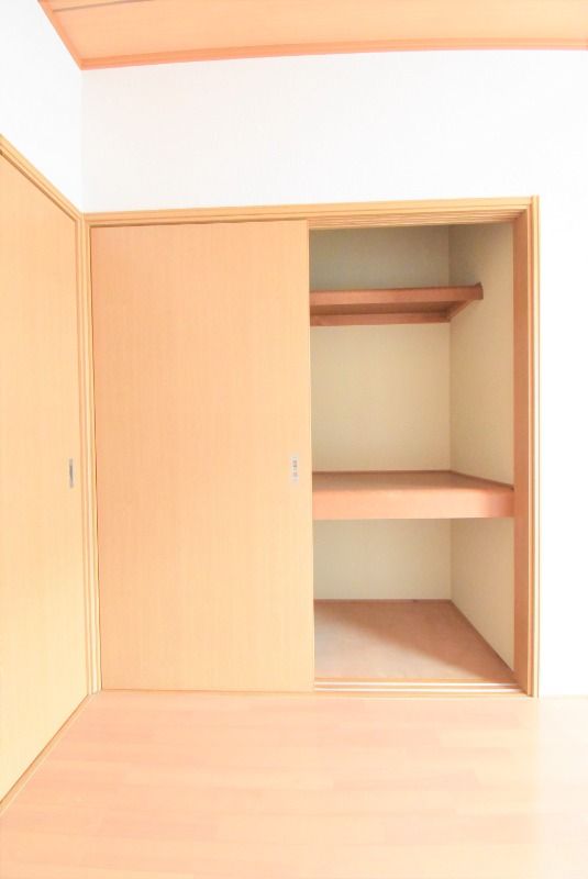 ��ʌ��z�J�s�z���J�P���ڂ̃}���V�����̎��[