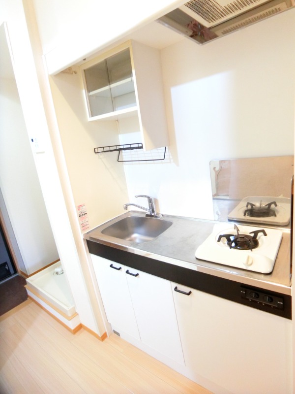 ��ʌ��������܎s������V�����S���ڂ̃A�p�[�g�̃L�b�`��