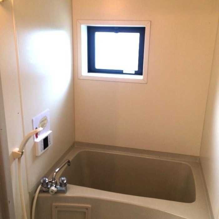 ��ʌ��k�����S�ɓޒ��h�U���ڂ̃A�p�[�g�̃o�X