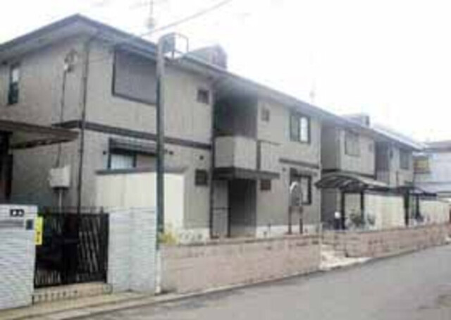 ��ʌ��k�����S�ɓޒ��h�U���ڂ̃A�p�[�g�̃G���g�����X