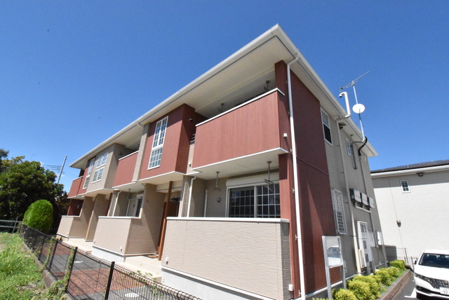 ��ʌ�����s�厚���s�̉�1224-1�̃A�p�[�g�̌����O��