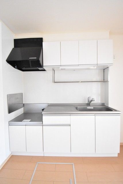 ��ʌ�����s�厚���s�̉Ƃ̃A�p�[�g�̃L�b�`��