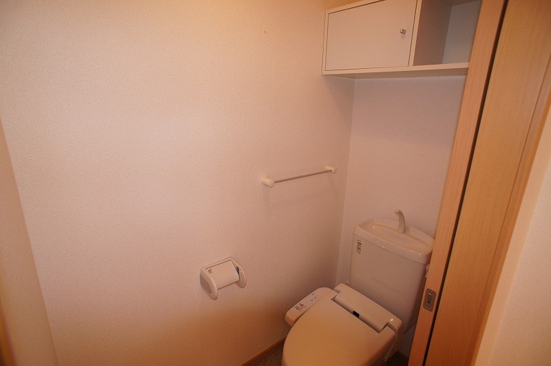 ��ʌ�����s�厚�ΐ_�̃A�p�[�g�̃g�C��