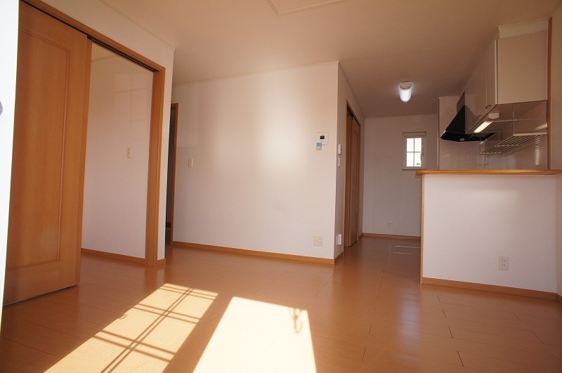 ��ʌ�����s�厚�ΐ_�̃A�p�[�g�̂��̑�