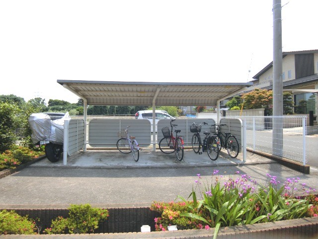 ��ʌ�����s�厚�ΐ_�̃A�p�[�g�̂��̑�