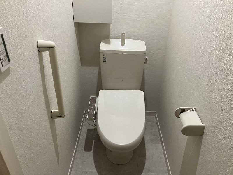 ��ʌ��������܎s�����攪���q�Q���ڂ̃A�p�[�g�̃g�C��