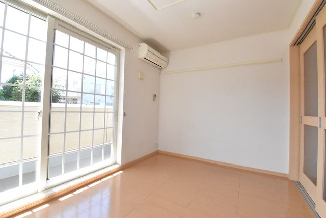 ��ʌ�����s�厚���s�̉Ƃ̃A�p�[�g�̂��̑�