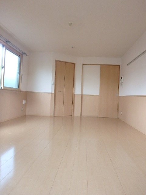 ��ʌ��������܎s��{��O���P���ڂ̃A�p�[�g�̋��ԁE���r���O