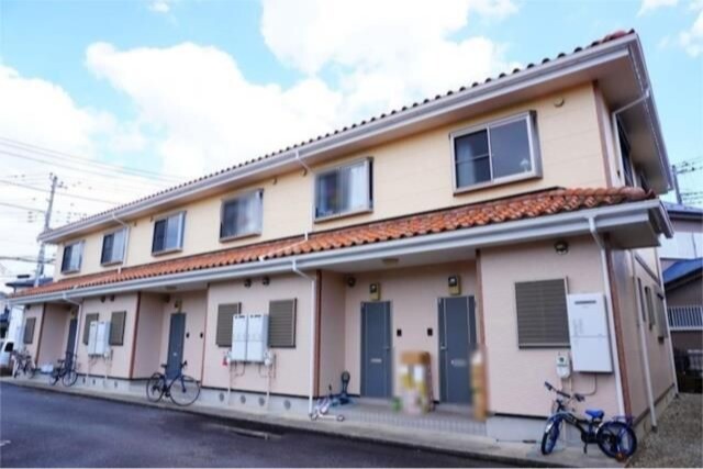 ��ʌ������s����R���ڂ̃A�p�[�g�̌����O��