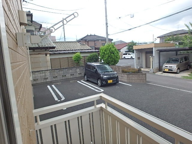 ��ʌ��������܎s��{��O���P���ڂ̃A�p�[�g�̃o���R�j�[