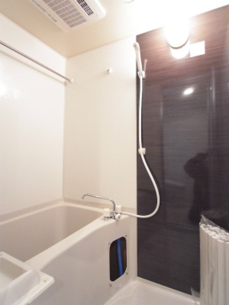 ��ʌ��������܎s�Y�a��j���J�S���ڂ̃}���V�����̃o�X