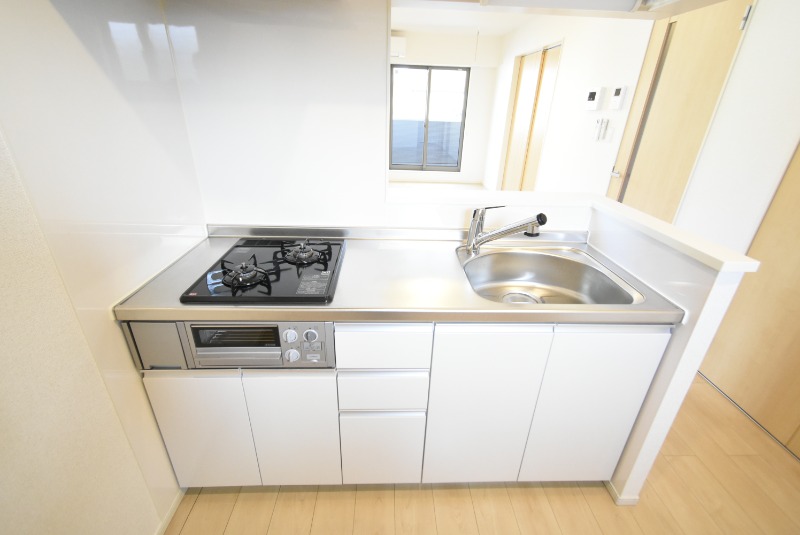 ��ʌ��@�c�s���m�؂P���ڂ̃A�p�[�g�̃L�b�`��