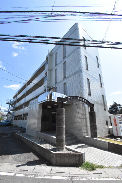 ��ʌ��������܎s��{��㏬���̃}���V�����̌����O��