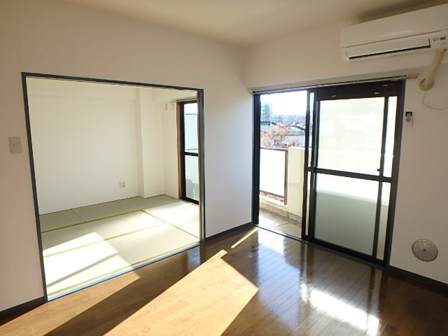 ��ʌ��������܎s��{��㏬���̃}���V�����̋��ԁE���r���O