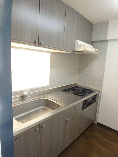 ��ʌ��������܎s��{��㏬���̃}���V�����̃L�b�`��