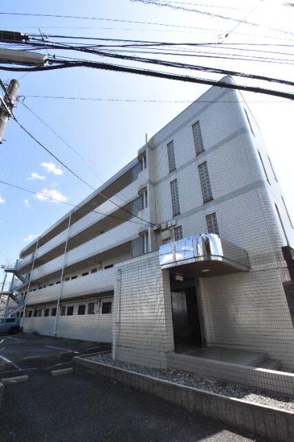 ��ʌ��������܎s��{��㏬��1411�̃}���V�����̌����O��