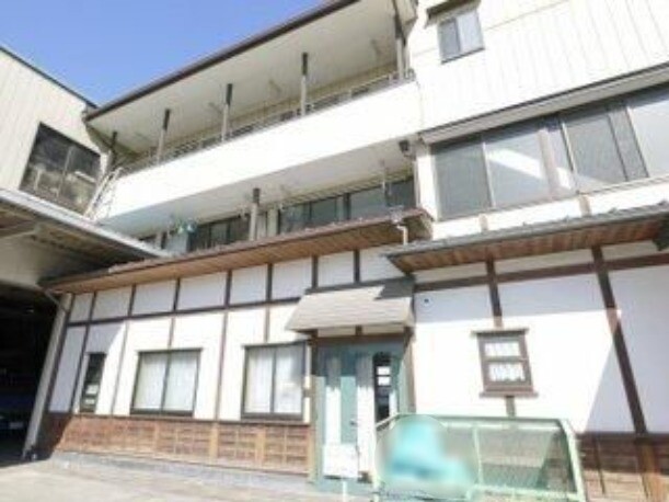 ��ʌ��@�c�s�厚�n���̃A�p�[�g�̌����O��