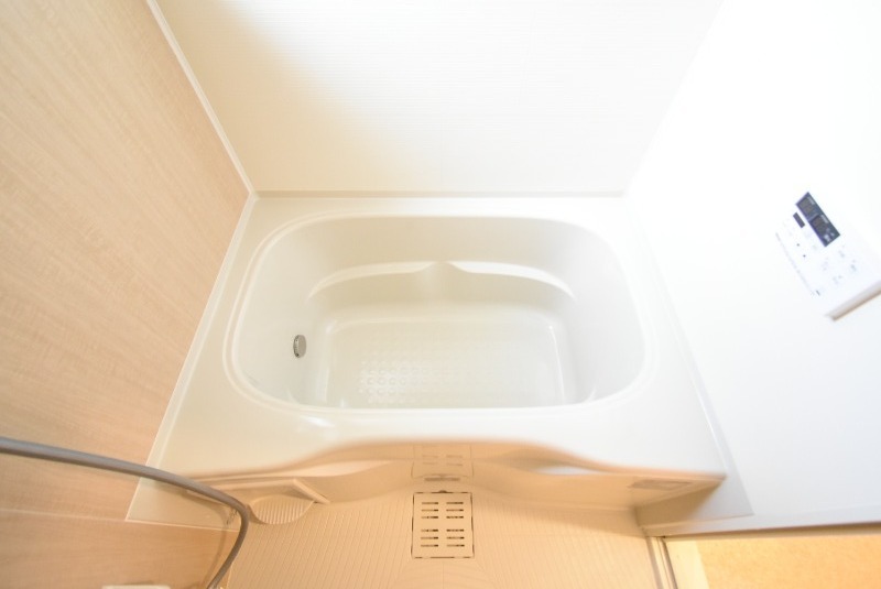 ��ʌ��@�c�s���m�؂P���ڂ̃A�p�[�g�̃o�X