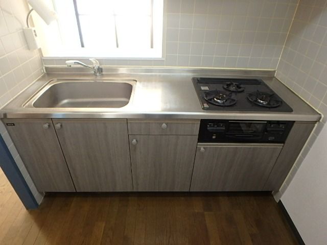 ��ʌ��������܎s��{��㏬���̃}���V�����̃L�b�`��