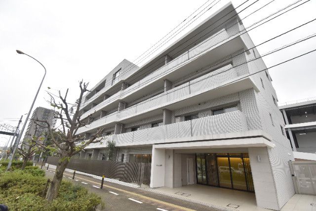 ��ʌ��������܎s������㗎���W����3-4�̃}���V�����̌����O��