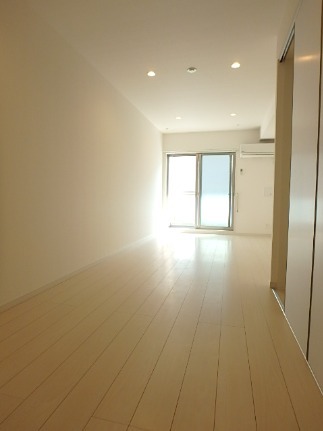 ��ʌ��������܎s�����擌��{�S���ڂ̃A�p�[�g�̋��ԁE���r���O