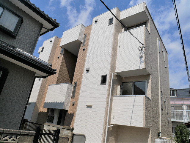 ��ʌ��������܎s�k����i���R����7675�̃A�p�[�g�̌����O��