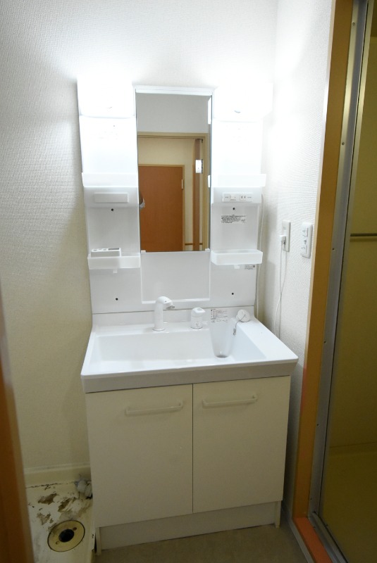 ��ʌ��������܎s������厚�@���̃}���V�����̐��ʏ�