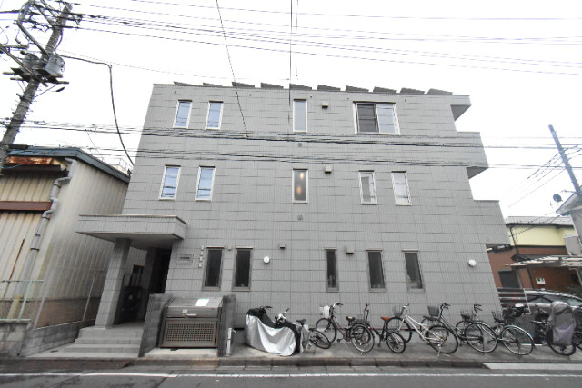 ��ʌ�����s����Q���ڂ̃}���V�����̌����O��