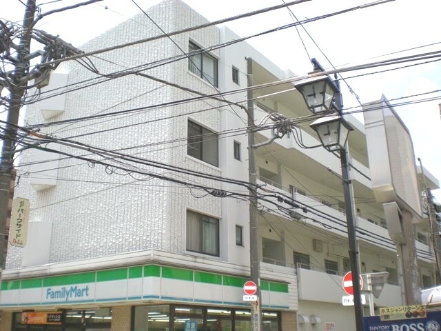 ��ʌ��������܎s��{��{���S����159�̃}���V�����̌����O��