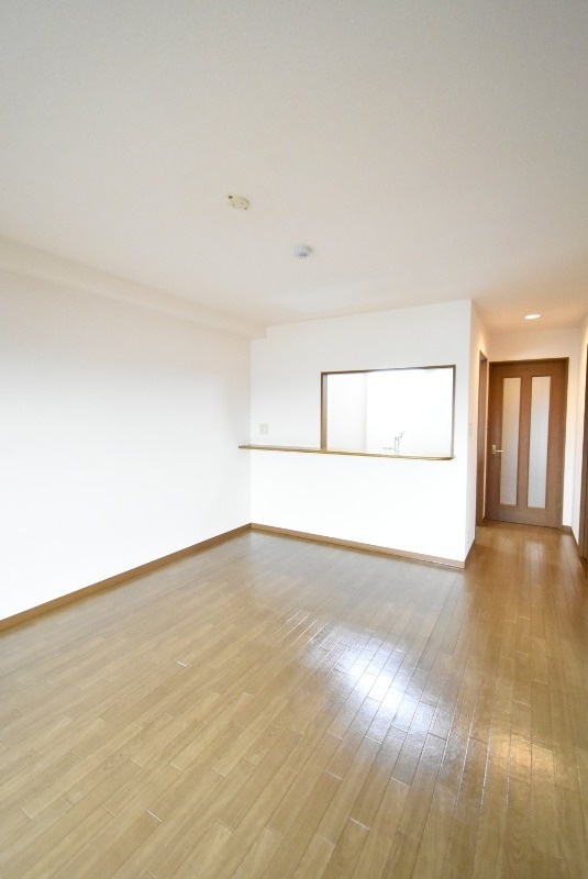 ��ʌ��������܎s�Y�a��؍�Q���ڂ̃}���V�����̋��ԁE���r���O