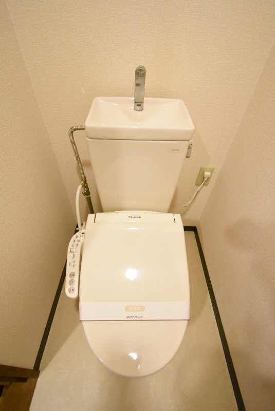 ��ʌ��������܎s�Y�a��؍�Q���ڂ̃}���V�����̃g�C��