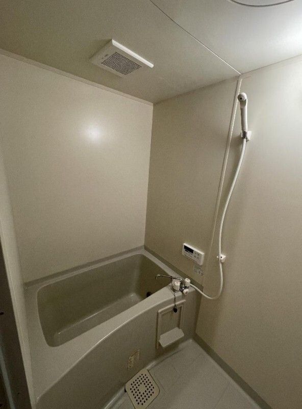 ��ʌ��������܎s������~����T���ڂ̃}���V�����̃o�X