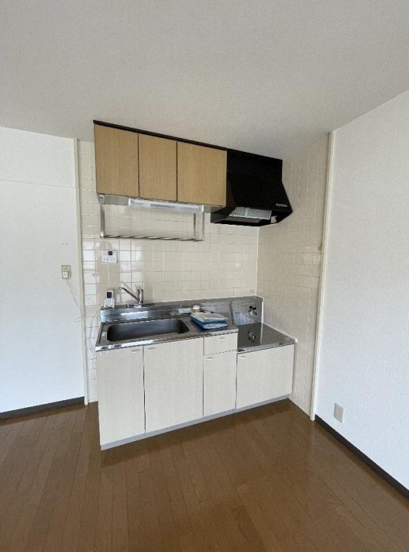 ��ʌ��������܎s������~����T���ڂ̃}���V�����̃L�b�`��