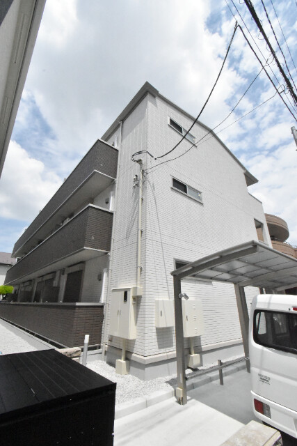 ��ʌ��������܎s��{��O���P����1383-1�̃A�p�[�g�̌����O��